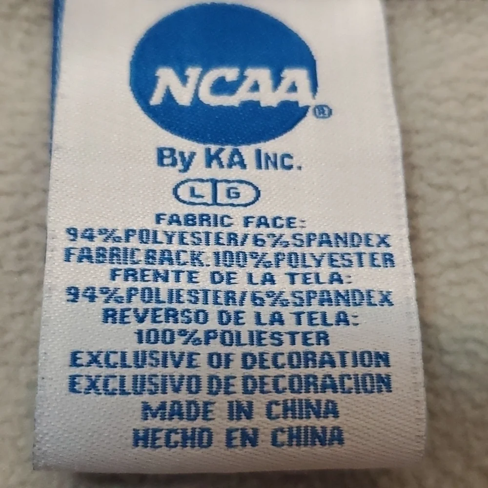 NCAA Duke Blue Devils jacket Large BASKETBALL SEASON IS HERE! - Picture 2 of 9